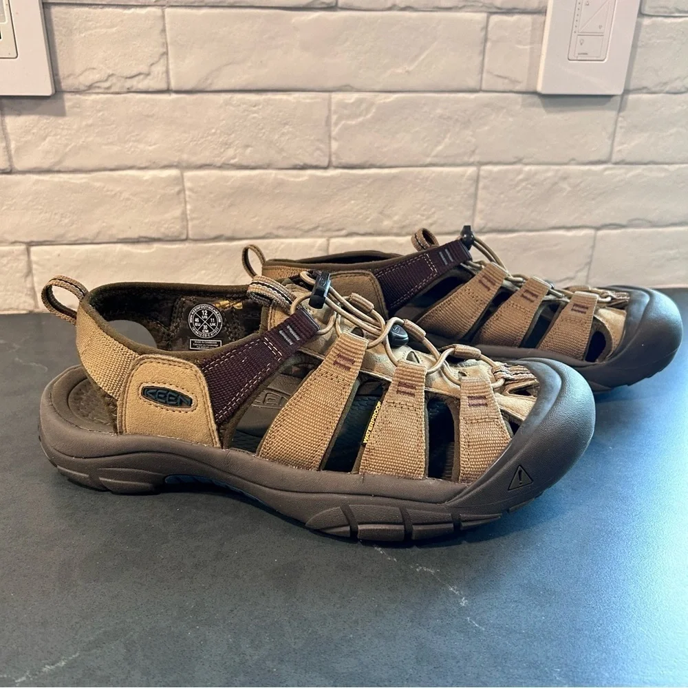 Keen sz 12 men’s Brown Outdoor Sandals